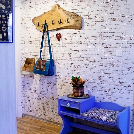 Przystanek W Kolorach Swiata Daire Jelenia Gora