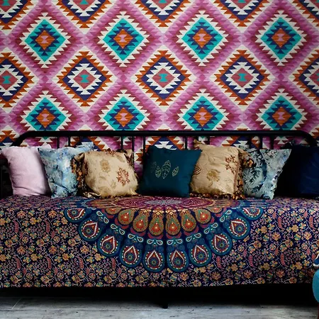 Przystanek W Kolorach Swiata Apartment *